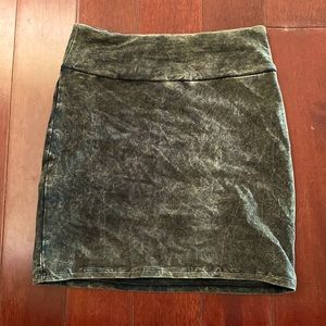 VINTAGE AMERICAN EAGLE: that’s a thing, right?